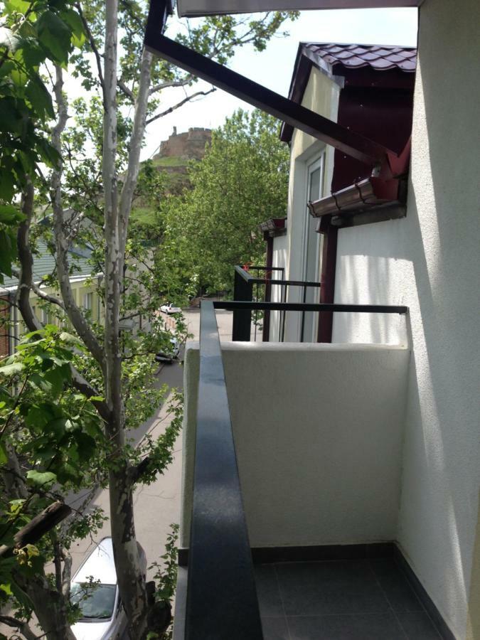 Hotel Continental Gori Bagian luar foto