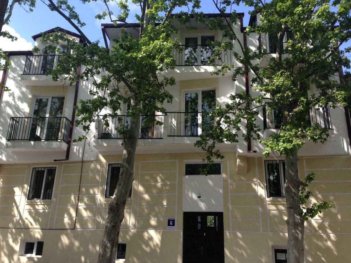 Hotel Continental Gori Bagian luar foto